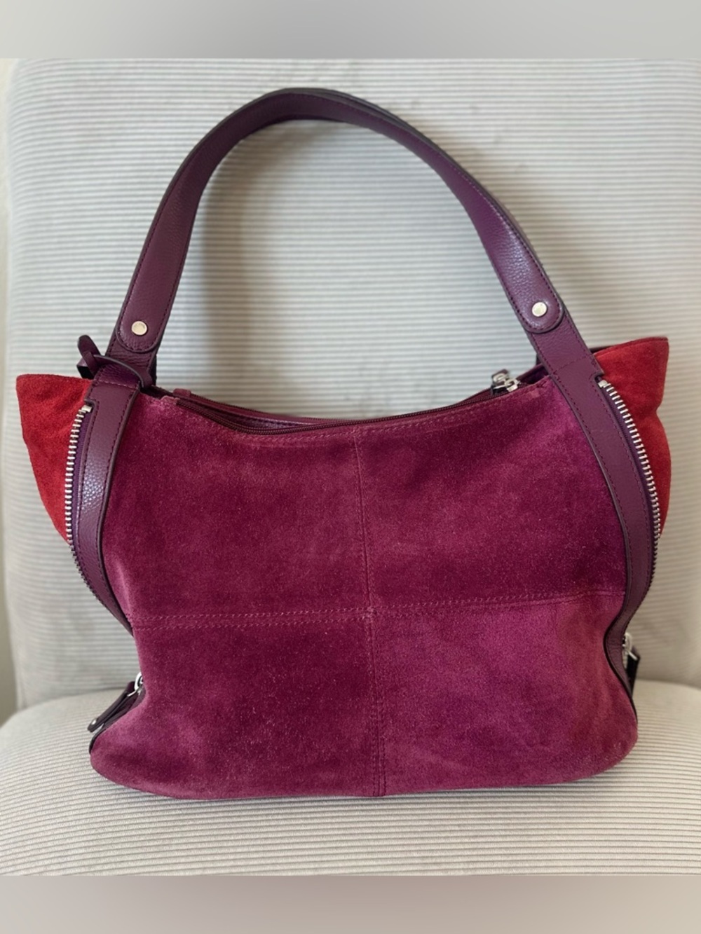 Tignanello Expandable Suede Shoulder Bag “rich burgundy” color - Picture 4 of 12